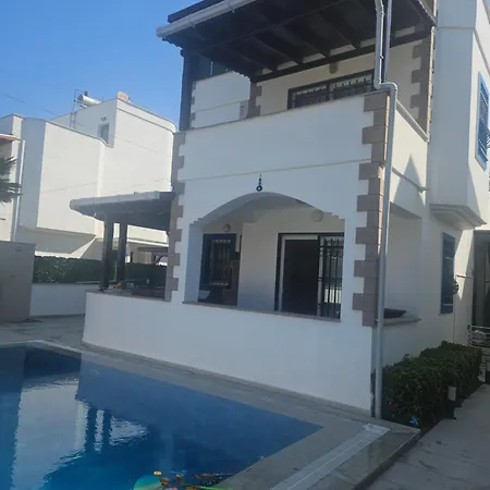 à Turgutreis Villa *